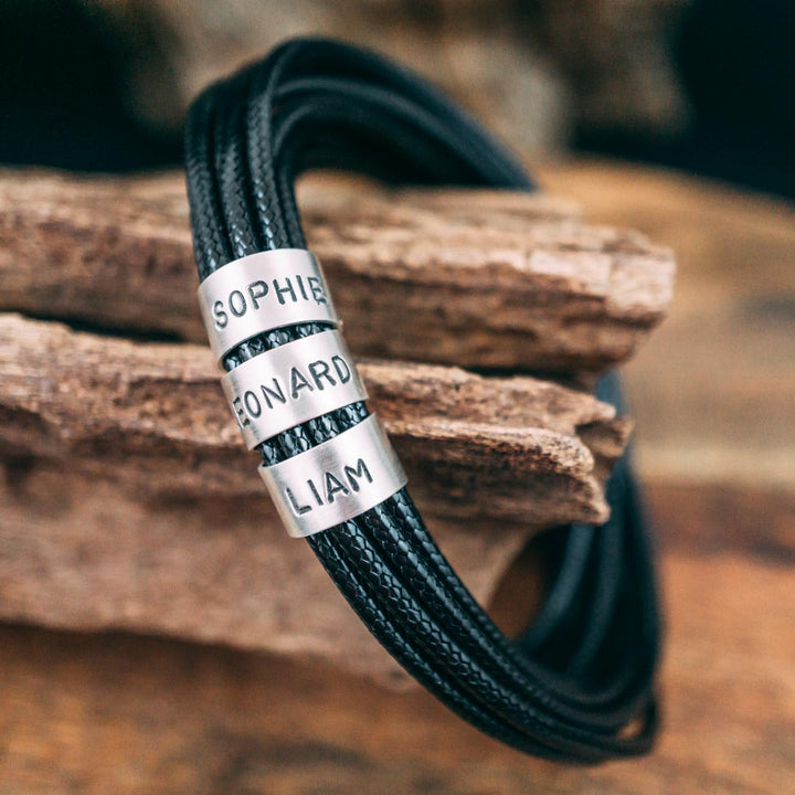 Veganes Wickelarmband in Schwarz mit Gravur auf Echtsilber - Lules Piek