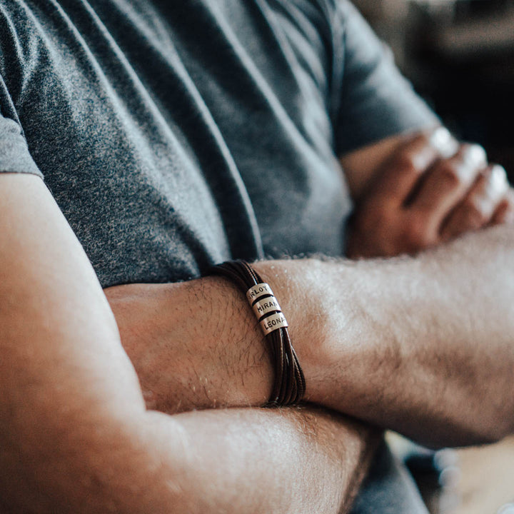 Veganes Wickelarmband in Braun mit Gravur auf Echtsilber - Lules Piek