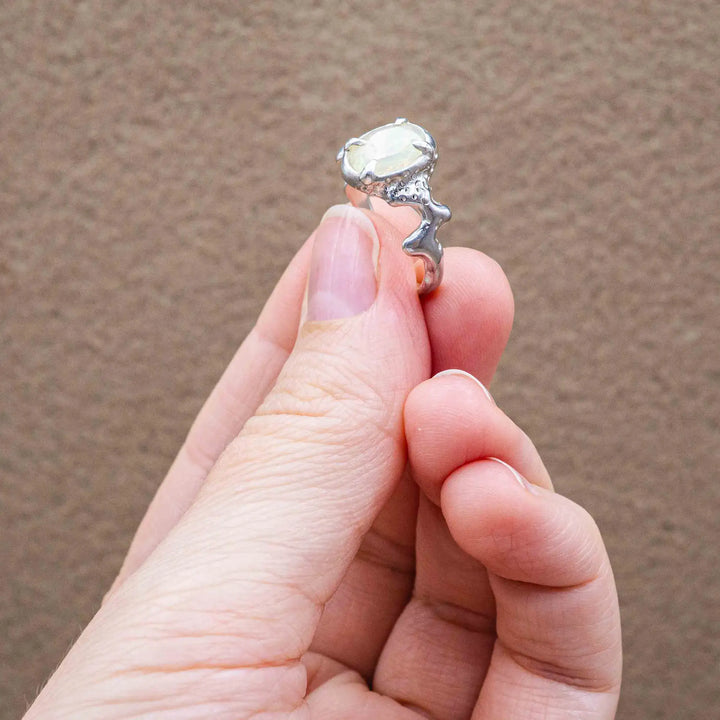 Opal Ring aus Silber 925 // Verlobungsring Unikat