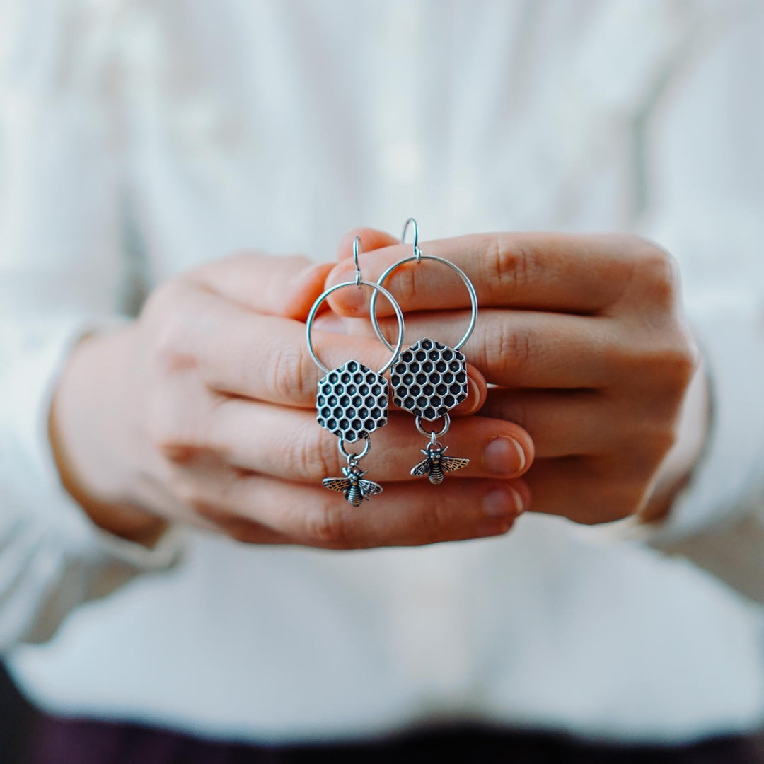 Silver honeycomb earrings with real silver bees // On the approach