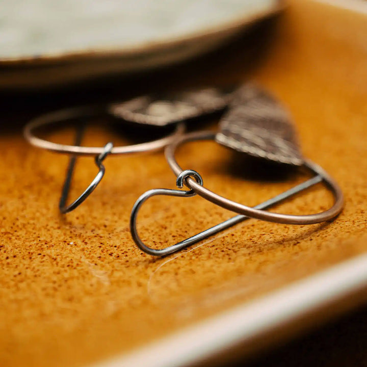 Goldene Statement Blatt Ohrringe aus Bronze