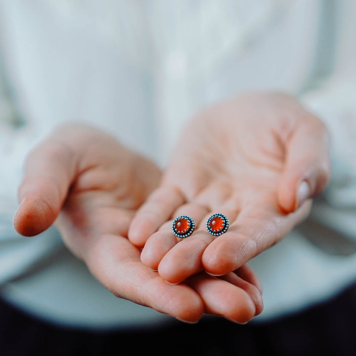 Echtsilber Ohrstecker mit orangefarbenem Karneol // Honigtropfen Ohrstecker