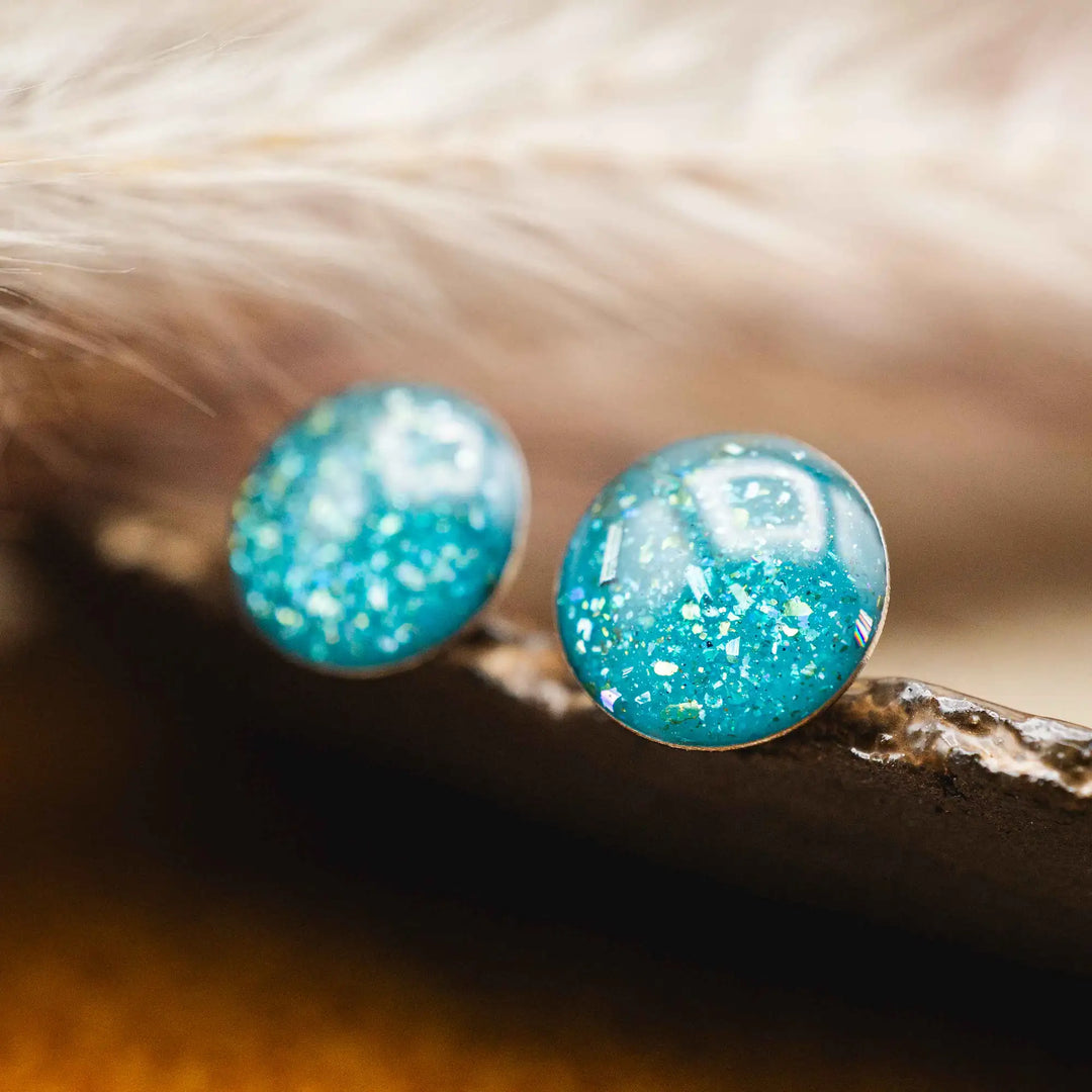 Kleine blaue Glitzer Ohrringe // Galaxie Ohrstecker türkis - Lules Piek