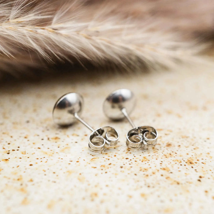 Kleine braune Glitzer Ohrringe // Galaxie Ohrstecker Herbst