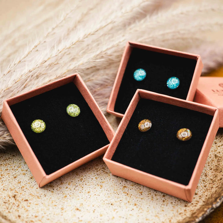 Small blue glitter earrings // Galaxy stud earrings turquoise