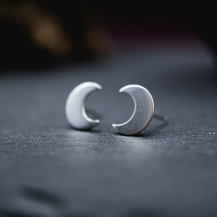 Real silver moon stud earrings // Luna