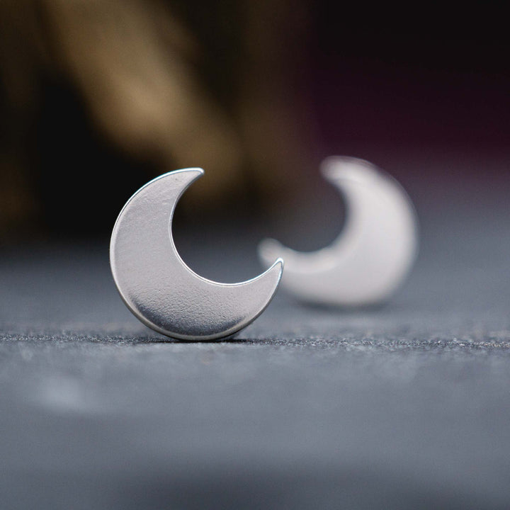 Real silver moon stud earrings // Luna