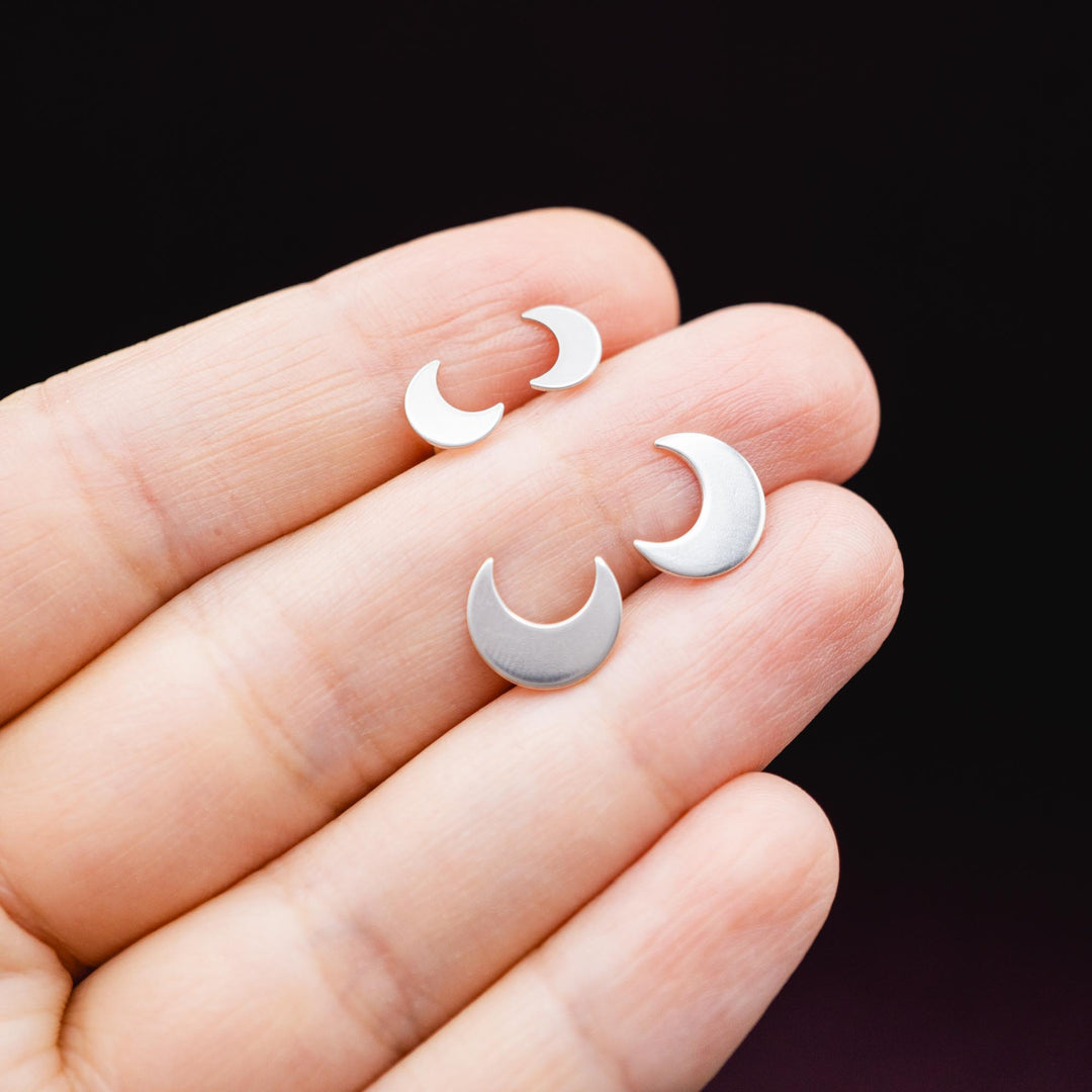 Real silver moon stud earrings // Luna