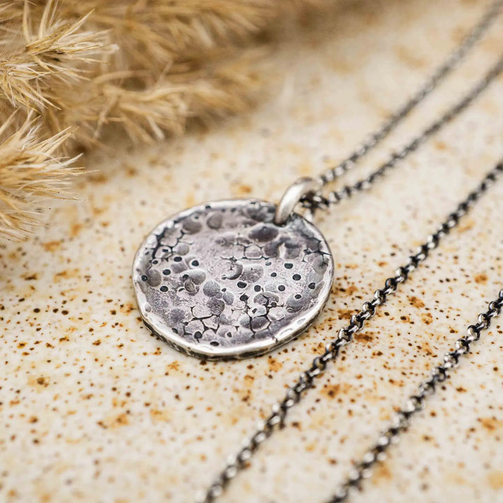 Mond Kette aus Silber 925 // Vollmond Kette mit Textur