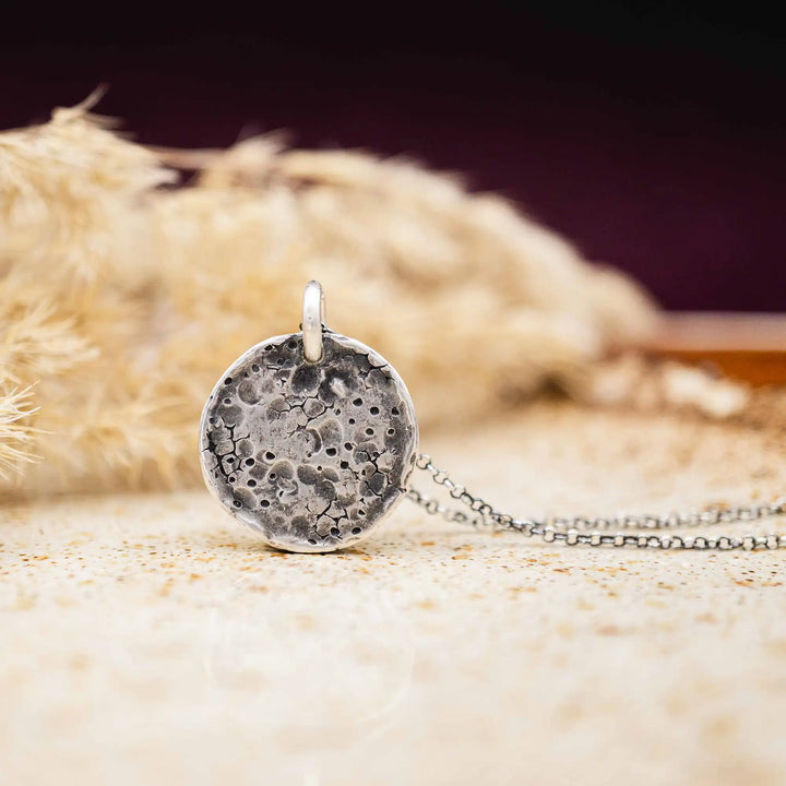 Mond Kette aus Silber 925 // Vollmond Kette mit Textur