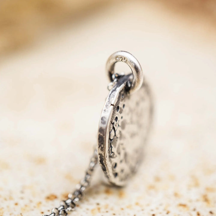 Mond Kette aus Silber 925 // Vollmond Kette mit Textur