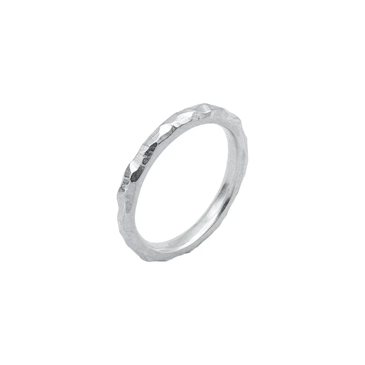 Zarter Facettierter Ring aus Silber // Unikat Ehering