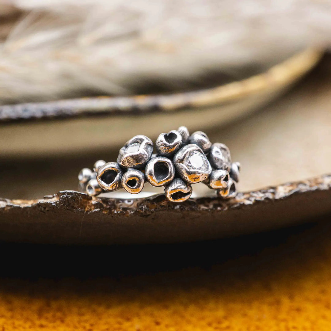Moissanit Ring aus Silber // Ring mit 3 Steinen