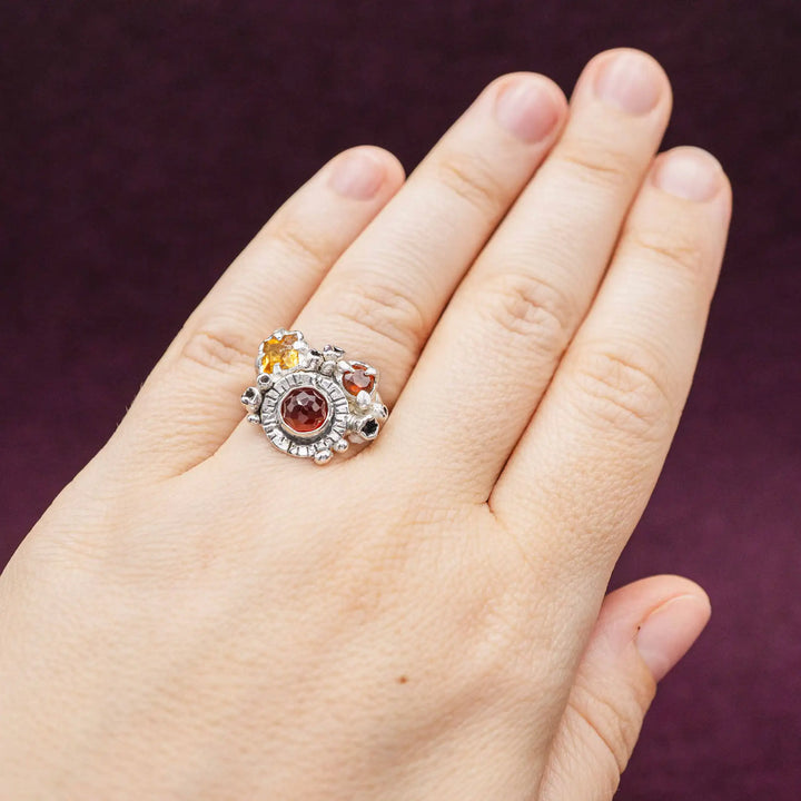 Silberring mit 3 Steinen // Blumenstrauß Ring mit Granat und Citrin