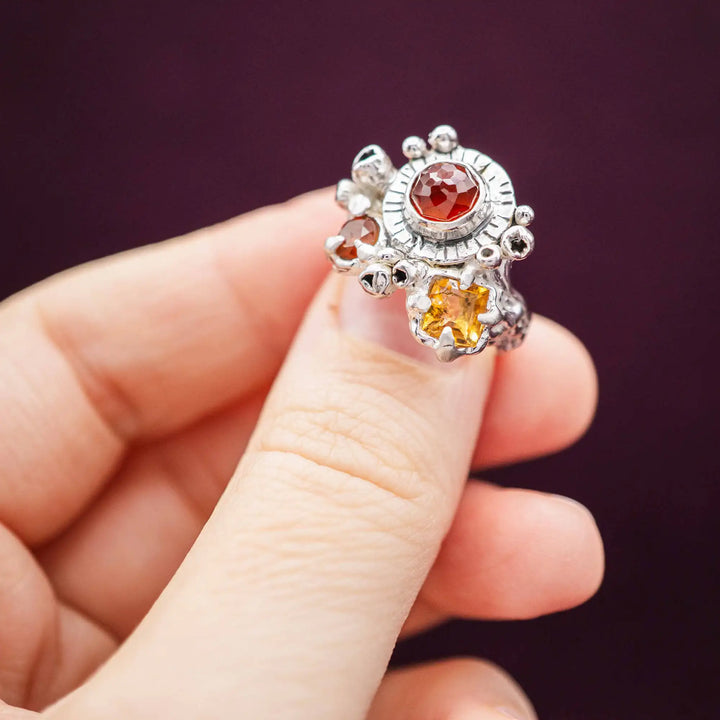 Silberring mit 3 Steinen // Blumenstrauß Ring mit Granat und Citrin