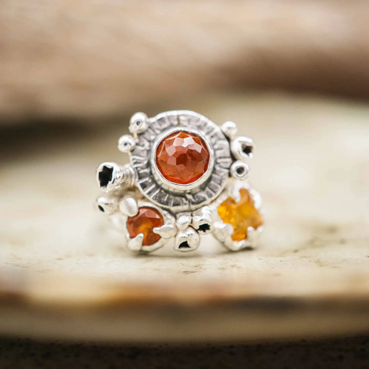Silberring mit 3 Steinen // Blumenstrauß Ring mit Granat und Citrin
