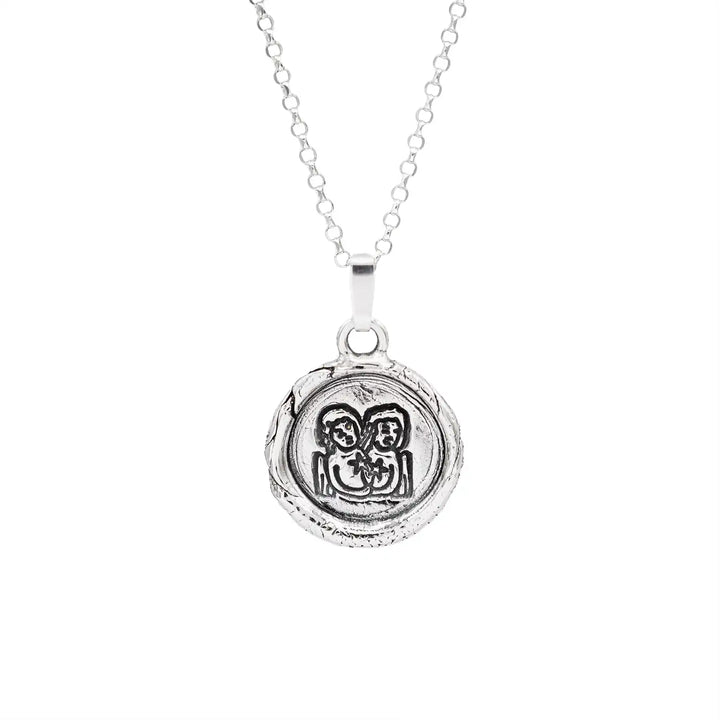 Kette mit Sternzeichen Zwillinge aus Sterling Silber 925. Der Sternzeichen Anhänger hat die Form einer Münz-Kette im Wachssiegel-Look und hängt an einer zarten Echt Silber Kette.
