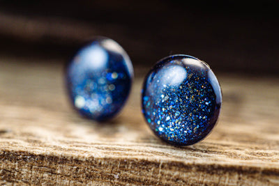 Mini Ohrstecker •Galaxie• in Saphirblau - Lules Piek