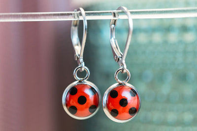 Kleine Marienkäfer Ohrringe •Ladybug• mit Edelstahl - Lules Piek