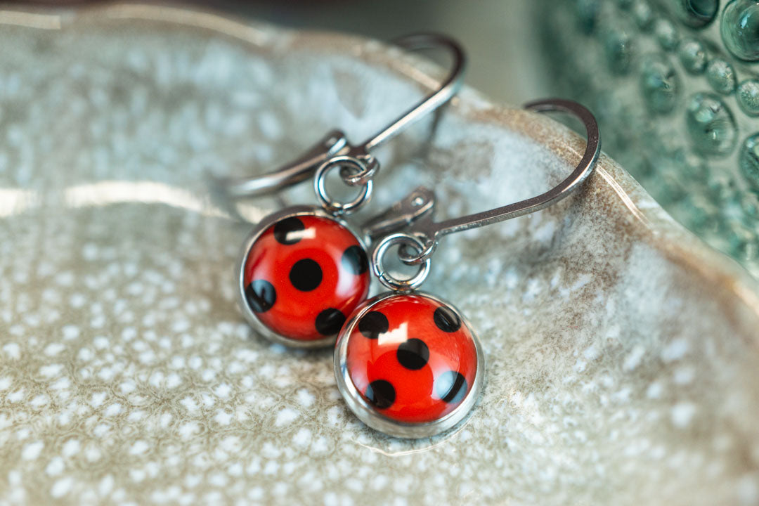 Kleine Marienkäfer Ohrringe •Ladybug• mit Edelstahl - Lules Piek