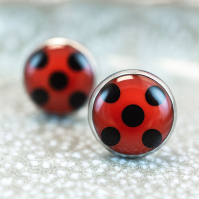 Kleine Marienkäfer Ohrstecker •Ladybug• mit Edelstahl - Lules Piek