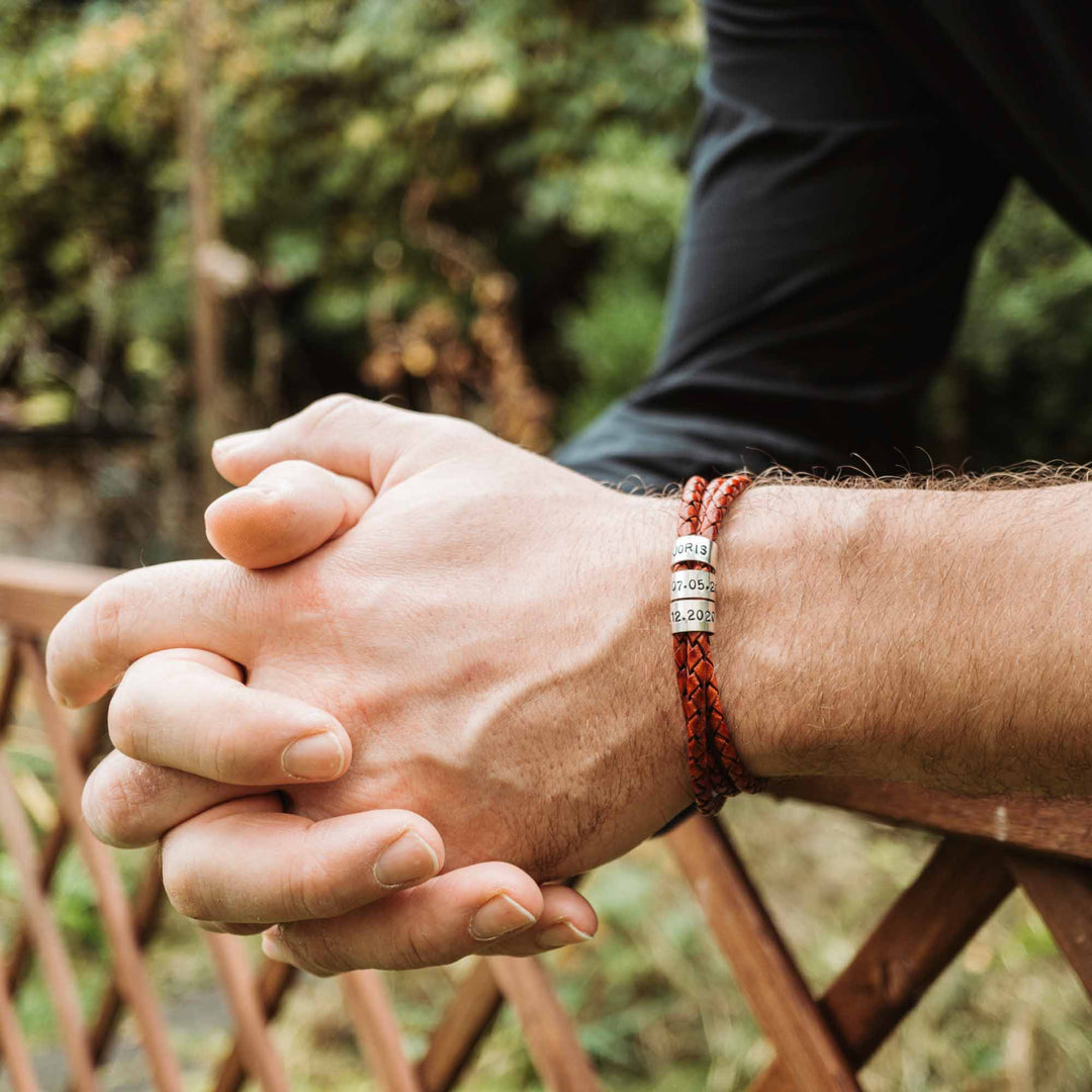 Lederarmband in Rot mit Gravur auf 925 Echtsilber