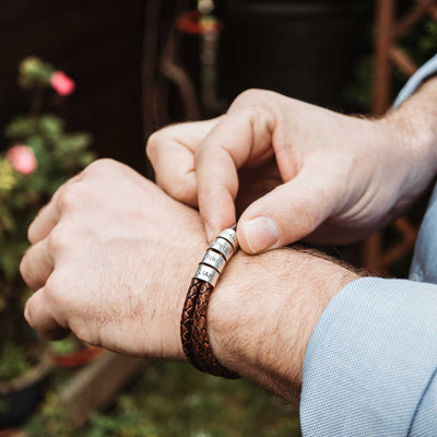 Lederarmband in rustikalem Braun mit Gravur auf 925 Echtsilber - Lules Piek