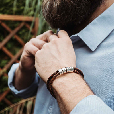 Lederarmband in rustikalem Braun mit Gravur auf 925 Echtsilber - Lules Piek
