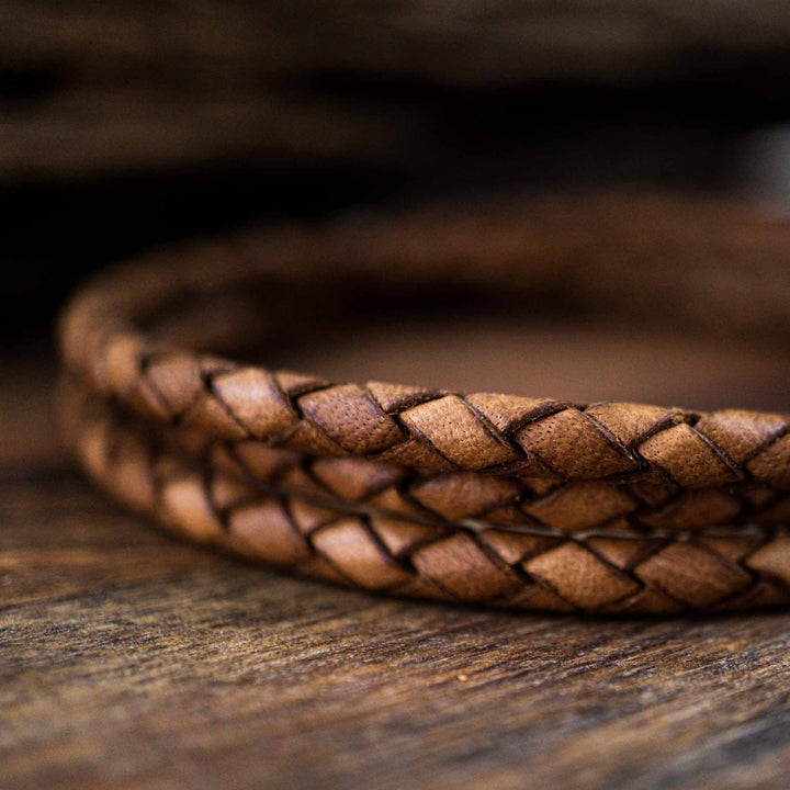 Lederarmband in Hellbraun Natur mit Gravur auf 925 Echtsilber