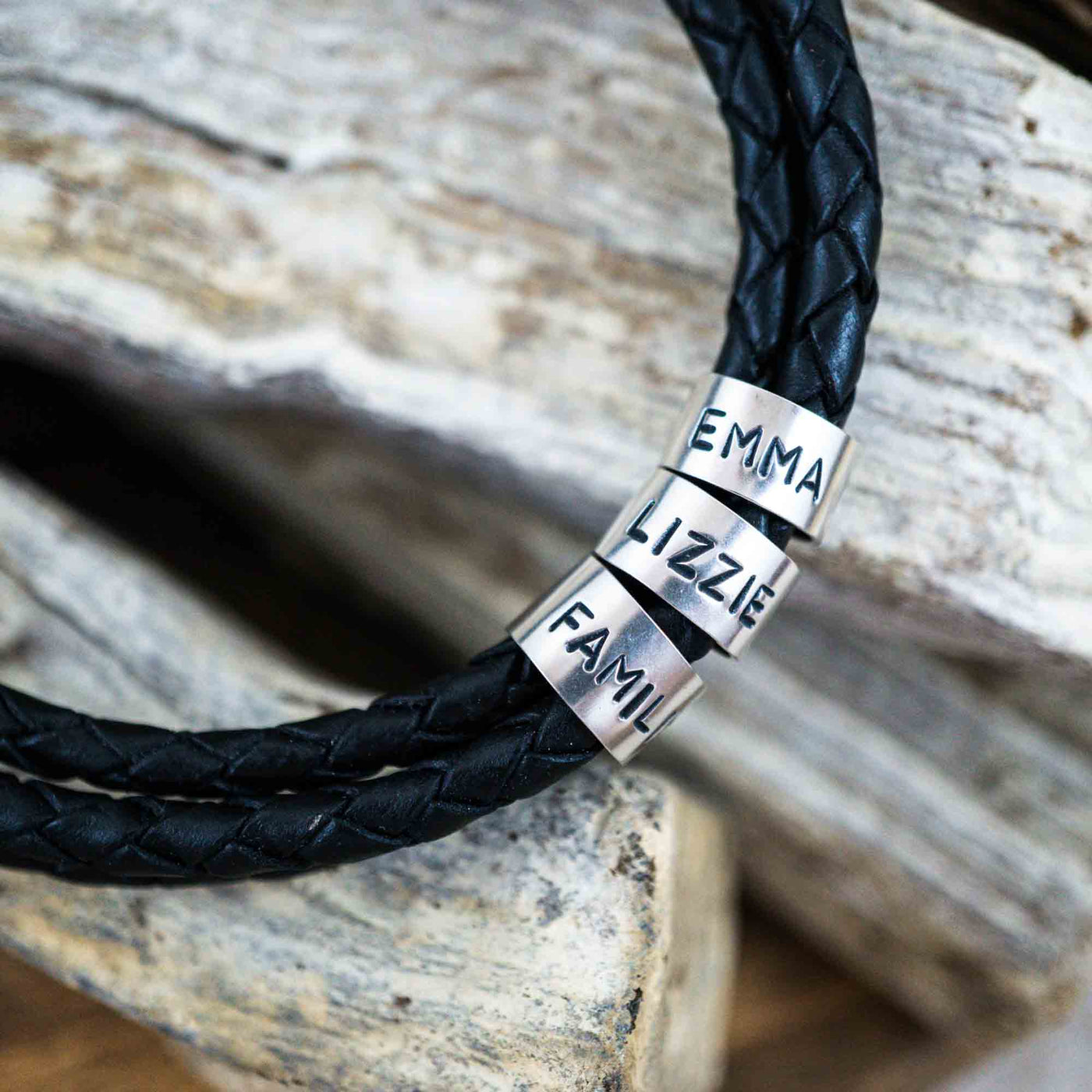 Lederarmband in Schwarz mit Gravur auf 925 Echtsilber