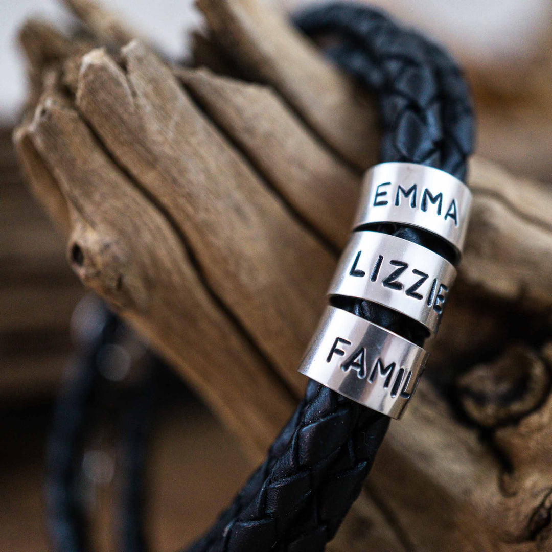 Leather bracelet in black with engraving on 925 real silver