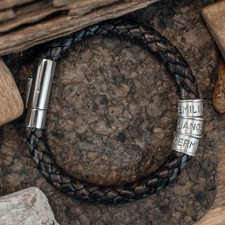 Dickes Lederarmband in Braun mit Gravur auf Echtsilber - Lules Piek