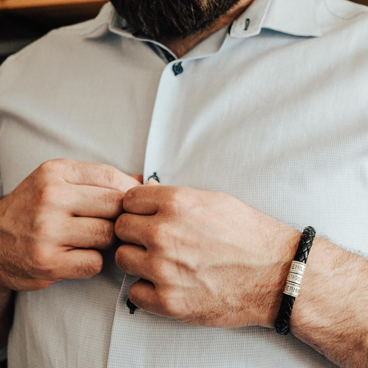 Dickes Lederarmband in Schwarz mit Gravur auf Echtsilber - Lules Piek