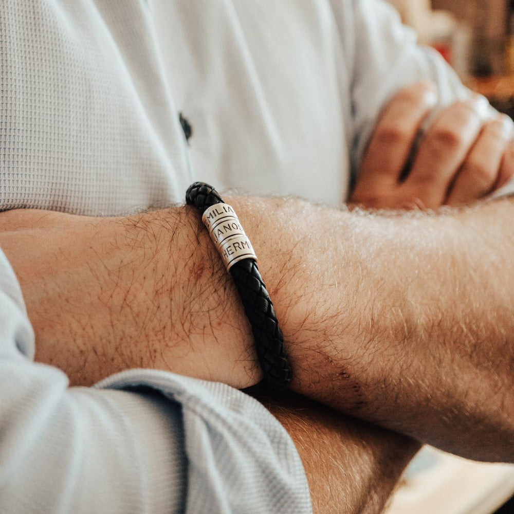 Dickes Lederarmband in Schwarz mit Gravur auf Echtsilber - Lules Piek