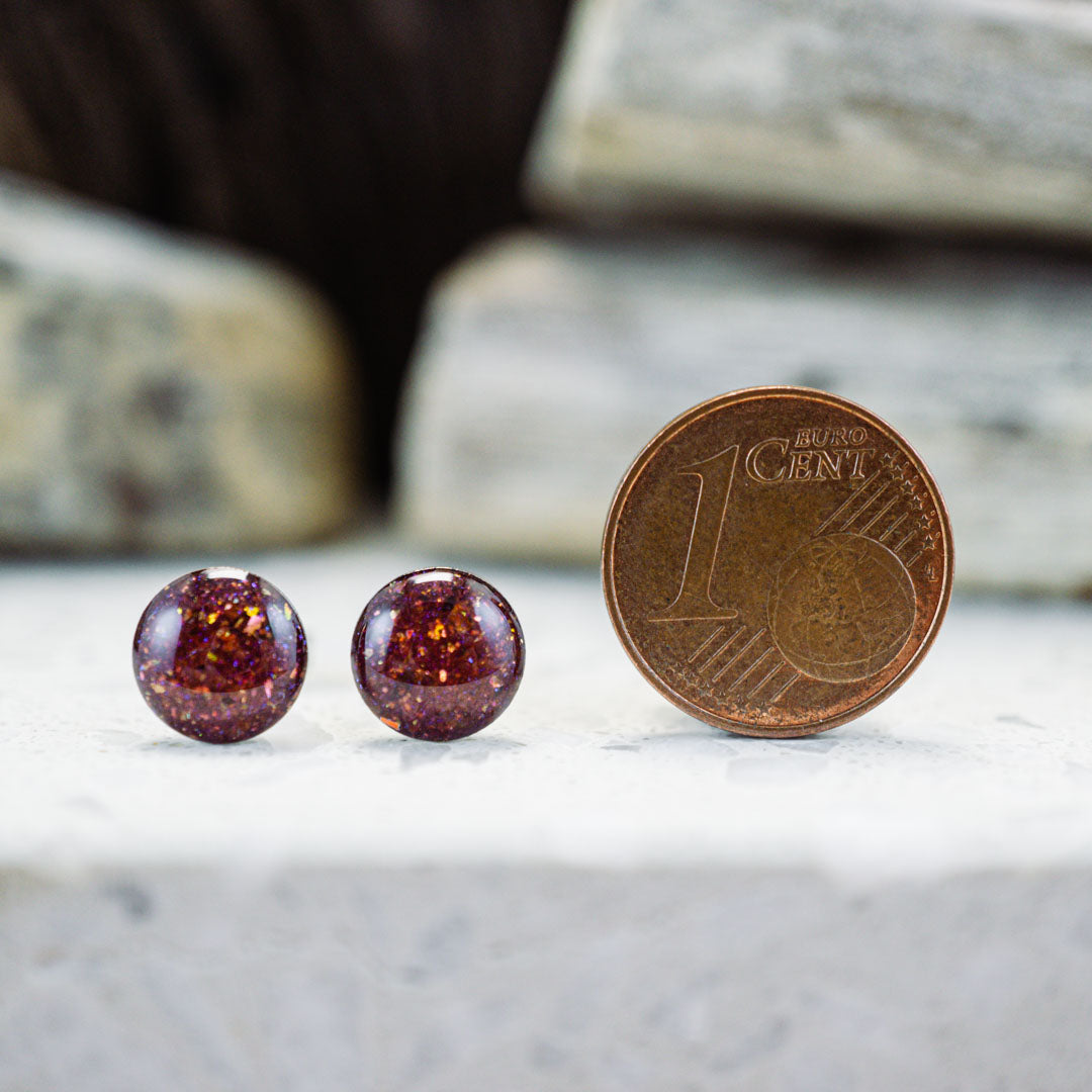 Kleine Mini Ohrstecker •Galaxie• in Weinrot - Lules Piek