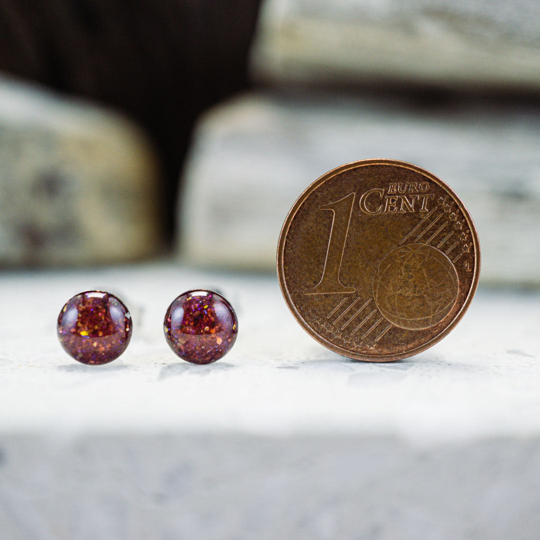 Kleine Mini Ohrstecker •Galaxie• in Weinrot - Lules Piek