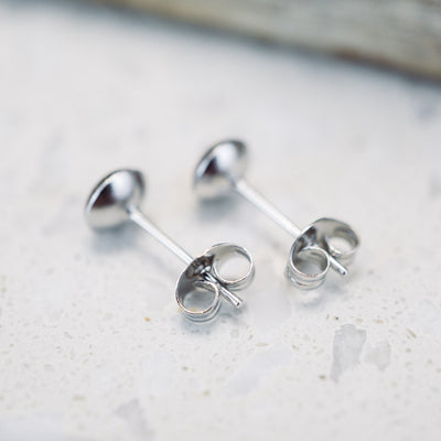 Kleine Mini Ohrstecker •Galaxie• in Braun - Lules Piek