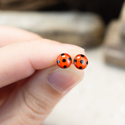 Kleine Marienkäfer Ohrstecker •Ladybug• mit Edelstahl - Lules Piek