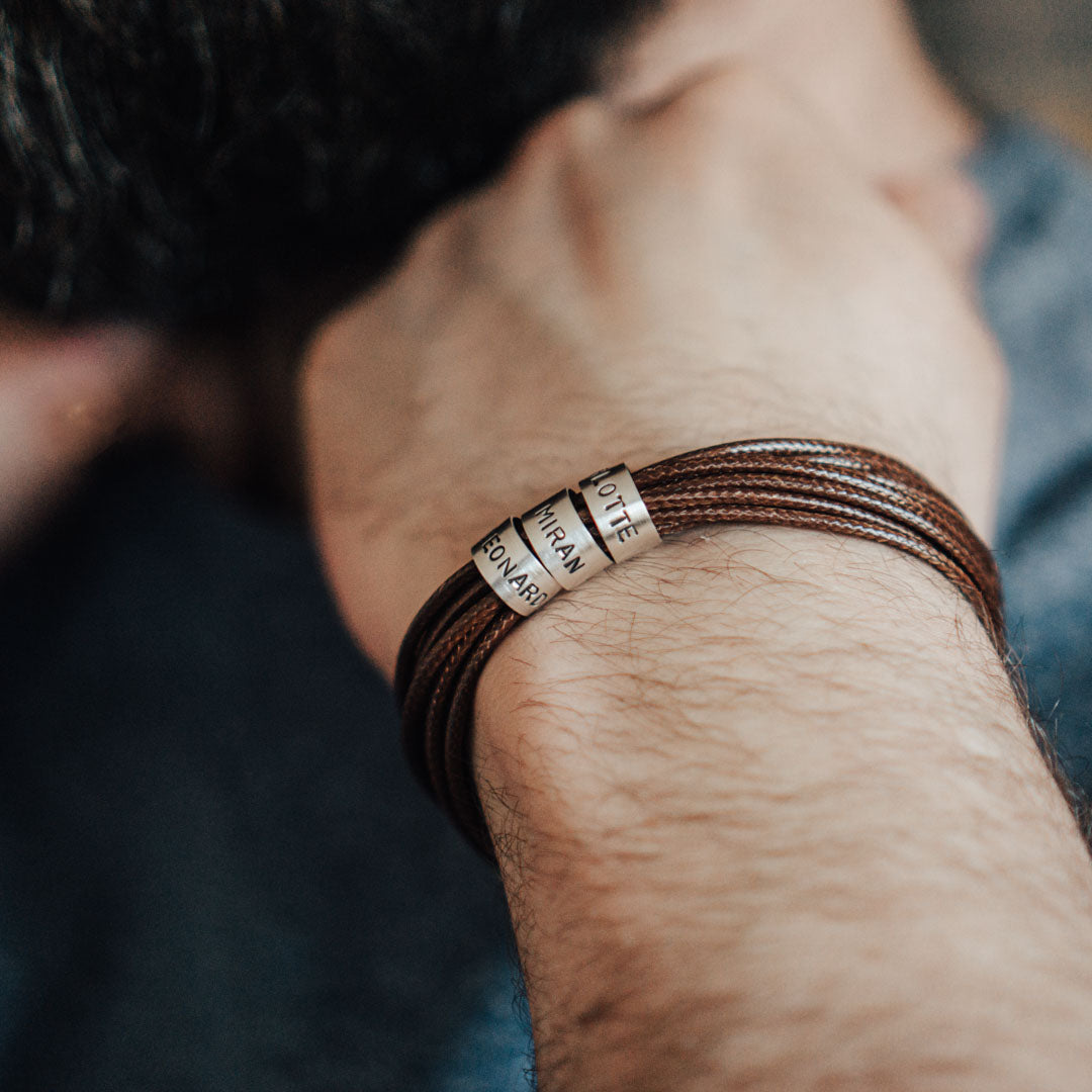 Veganes Wickelarmband in Braun mit Gravur auf Echtsilber - Lules Piek