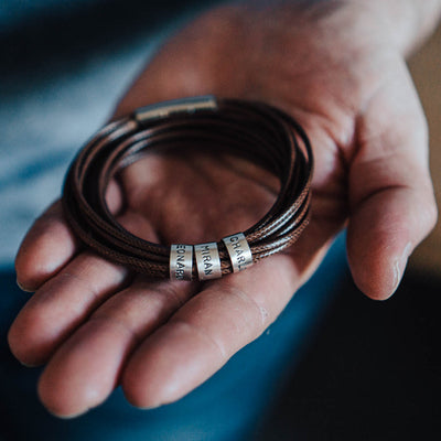 Veganes Wickelarmband in Braun mit Gravur auf Echtsilber - Lules Piek