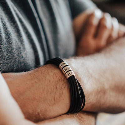 Veganes Wickelarmband in Schwarz mit Gravur auf Echtsilber - Lules Piek